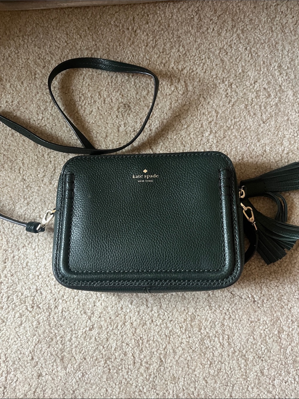 kate spade dark green pebbled leather crossbody with tassel